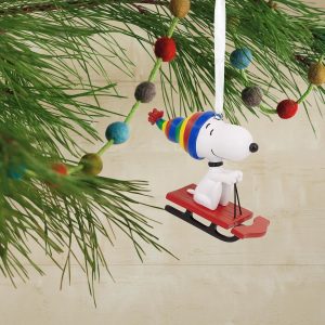 hallmark-snoopy-on-sled-ornament-2024-findingcollectables